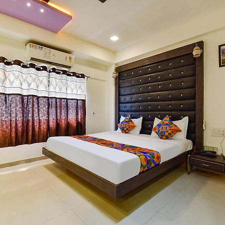 Fabhotel Crystal Inn II - Paldi Char Rasta Ahmedabad Esterno foto
